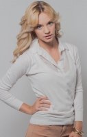 Natural, beautiful makeup along with soft waves looks great on Cassie, Cassie-Hair and Makeup Model
